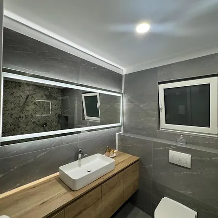 Апартаменти Marijan